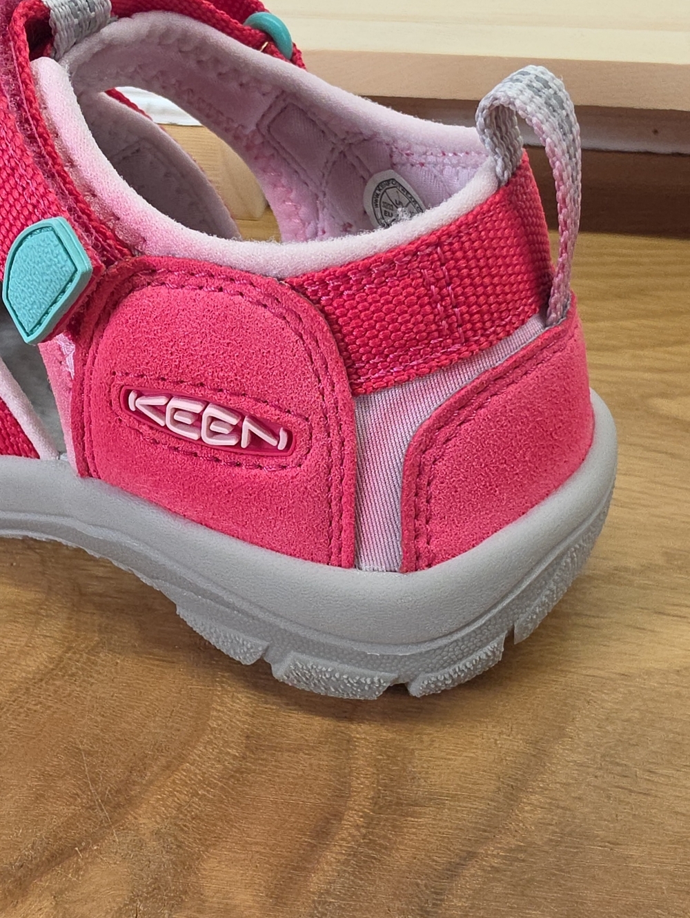 Keen Girls Newport H2 Sandals Raspberry/Giggle Pink Size 1 - Picture 5 of 7
